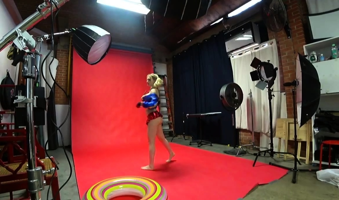 American amateur blonde has British blowjob casting