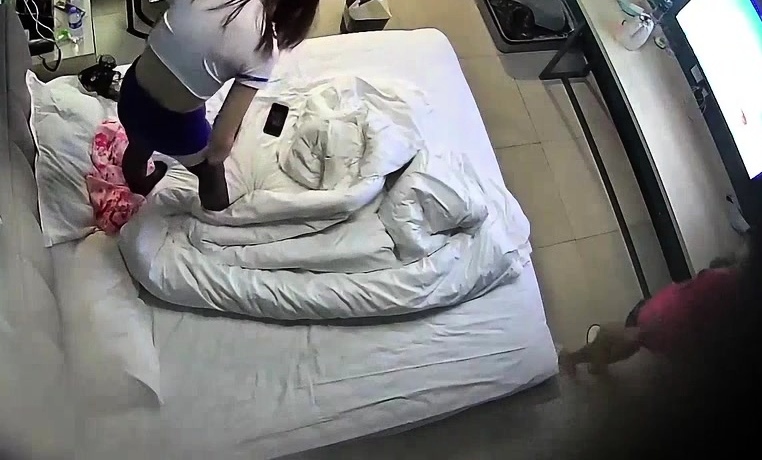 Amateur Hidden Cam with Dildo Wives