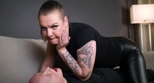 Custom Fetish Cumshots - Dirty Spit Mouth Femdom