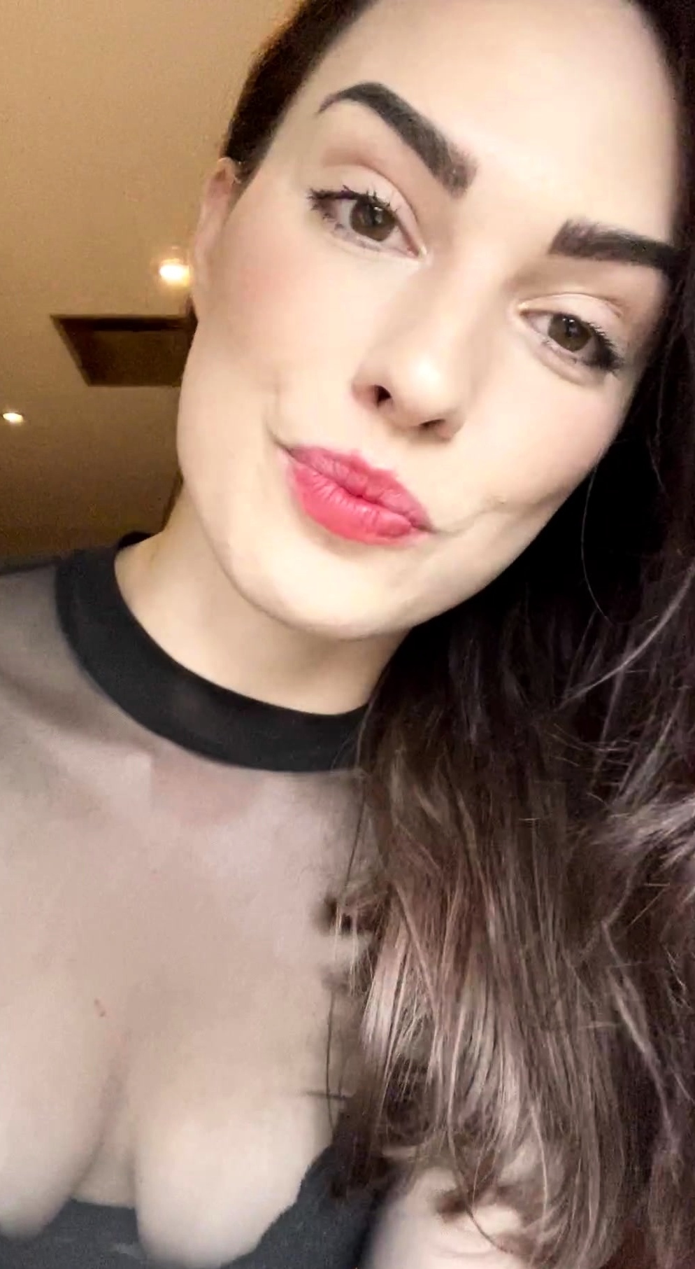 Brunette Solo Webcam Masturbation