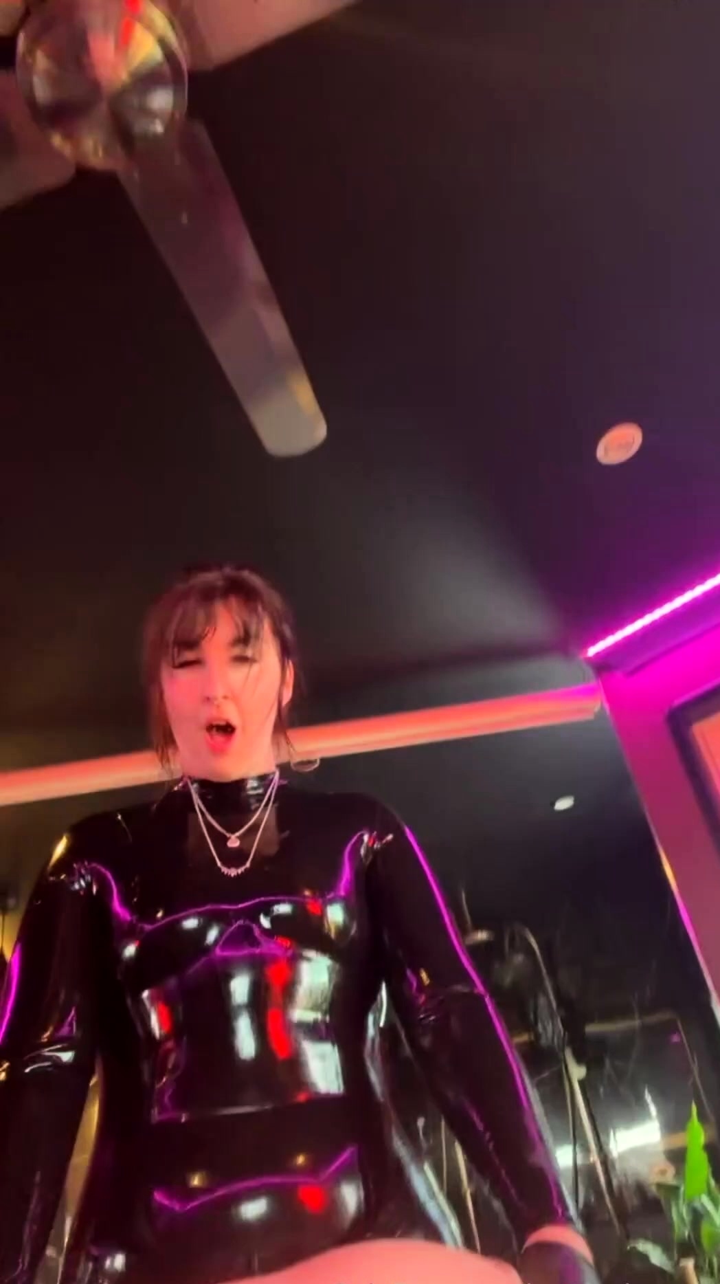 Fetish lesbo toys and rims ass with a dildo HD