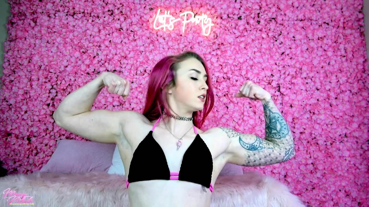 Mistress Macy's Femdom Fantasies - Muscle Slave: Jerk To My