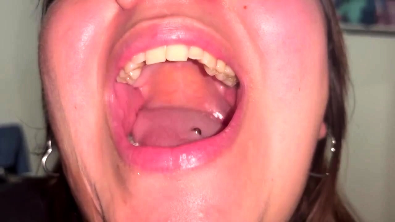 Stefi Fetishes - Tongue + Mouth Fetish