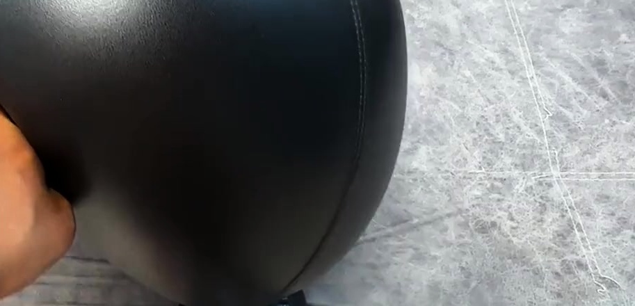 Look at this big ass with a hole in the leather leggings!My