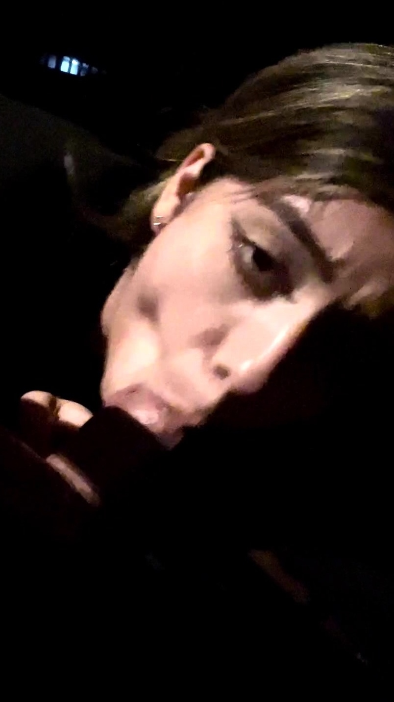 amateur blowjob cumshot finish in her mouth
