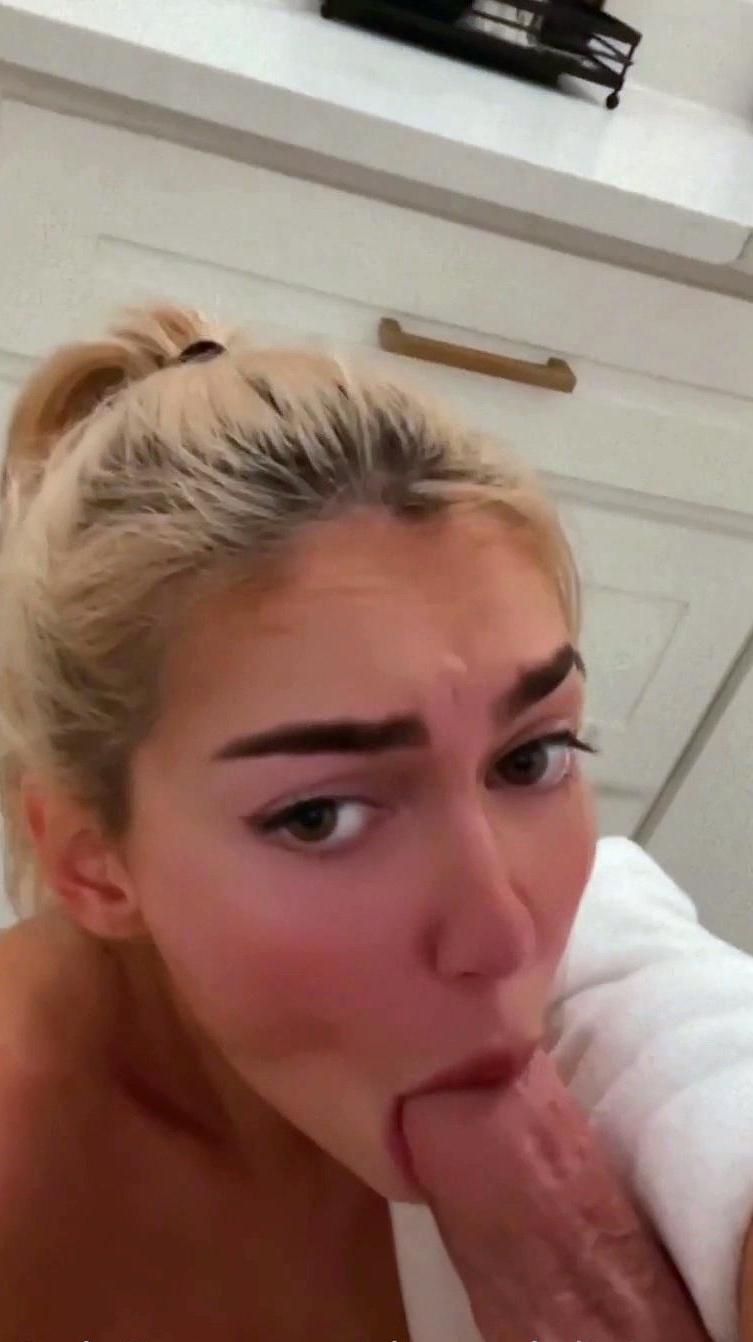 Olivia Mae Blows And Gets Fucked In Her Bathroom Onlyfans