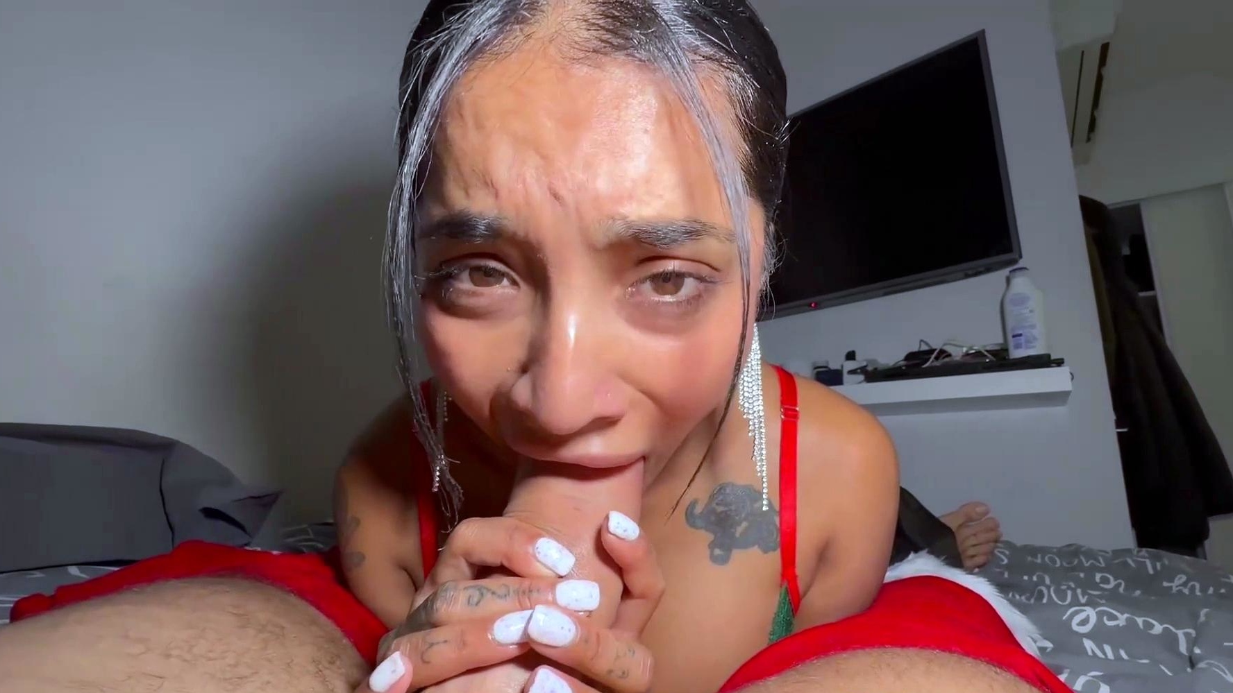 Yasmina Khan Gets Facial After Christmas Fuck Onlyfans