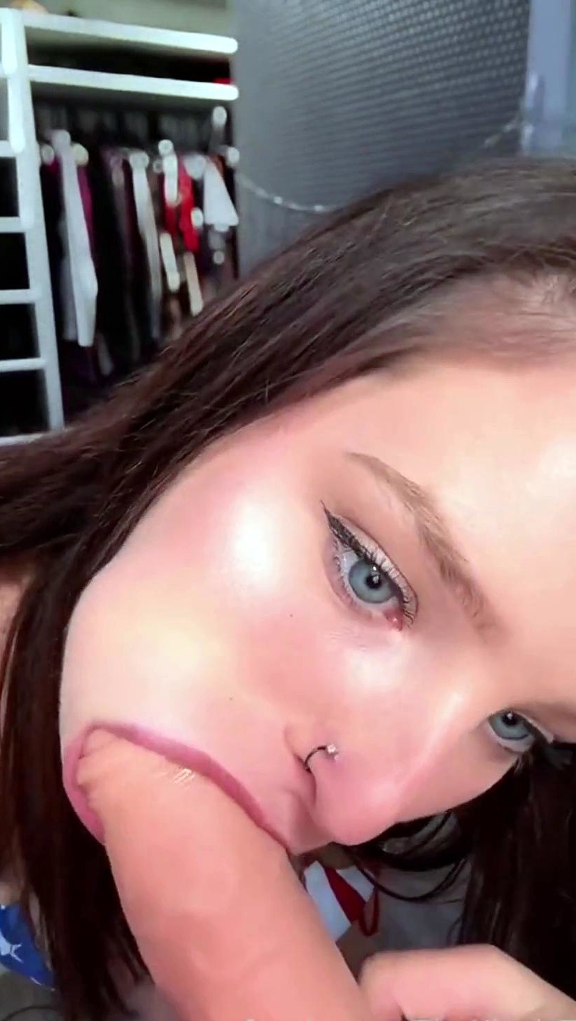 TheNicoleT Gives First Blowjob