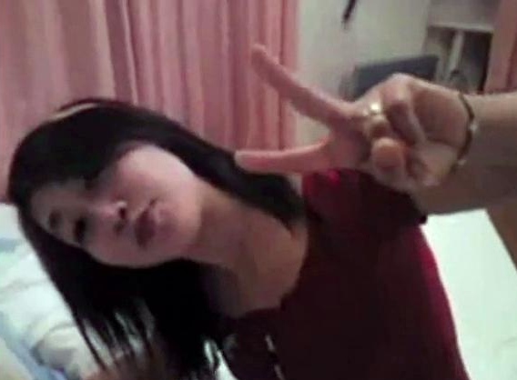 Indonesian Amateur Babe Blowjob and Fingering