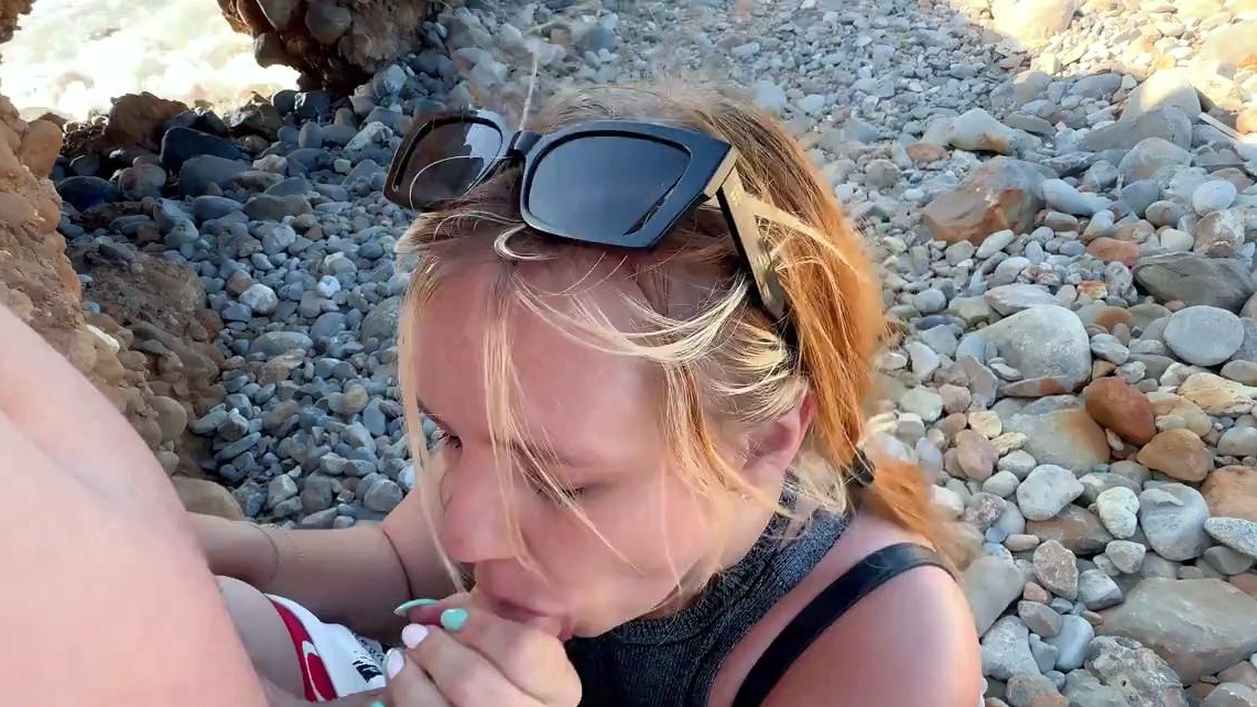AnjaAmelia - Direkt am Strand - Outdoor-halsfick extrem