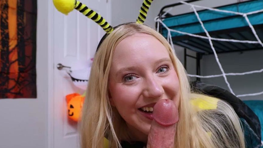 Step Sis Wants More Than Just Candy - Kallie Taylor, Mella