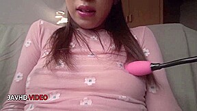 Slim Japanese beauty enjoys toy-filled pleasure