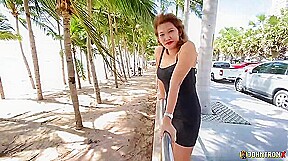 Noodee: Beach Lunch - Videos - JohntronX