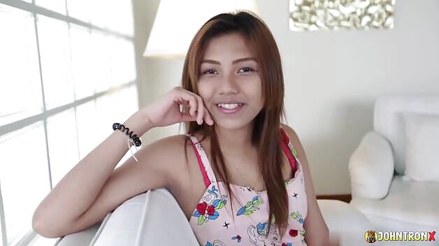 Pang: Fresh & innocent Asian teen pussy referral - Videos - JohntronX