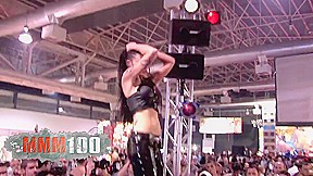 Second Video of Nina Roberts' show at Ficeb 2007 - MMM100