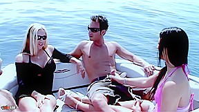 2 slut getting banged in a boat - MMM100