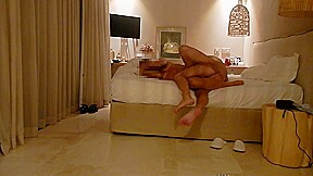 orgasme violent a l hotel