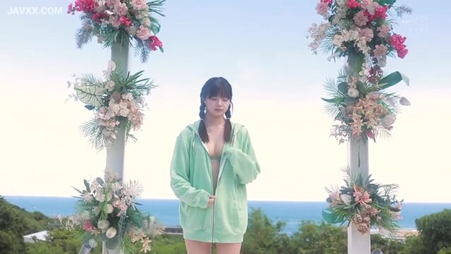 All Nude Image Video: Outdoor Exposure and Full Nudity x3x5388376CF5C732E0EE