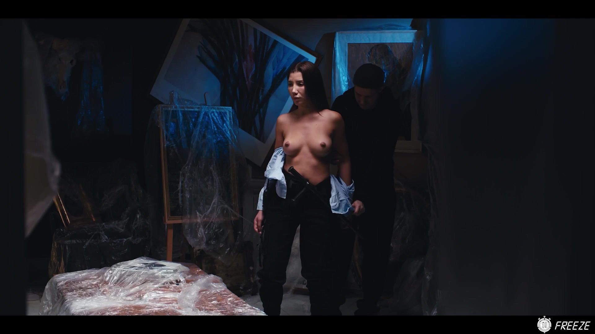 Female Security Girl Tricked Into Giving Handjob - Italian Babe Time Stop Freeze