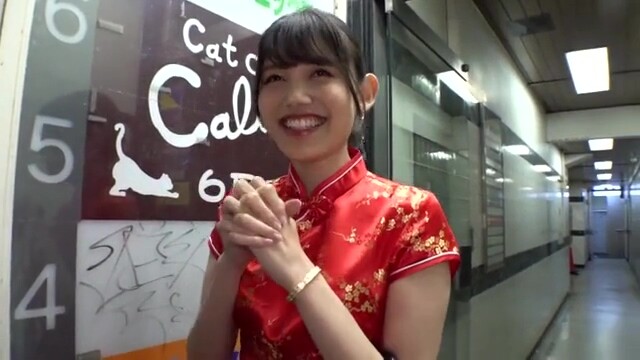 超美形チャイナドレスお姉さんの秘めた性欲と本気オナニー