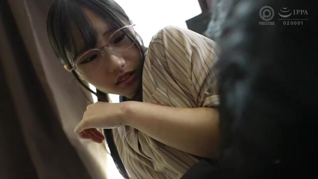 奥ゆかしいメガネ美女が嫌がりながらも強引エッチで快楽覚醒